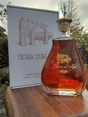 Hors Age